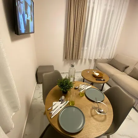 Andry's Living 2 By 8essentially Lägenhet Lefkáda