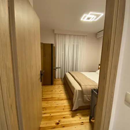 Andry's Living 2 By 8essentially *