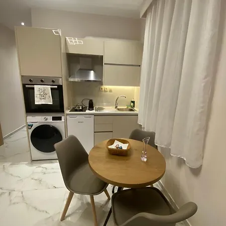 Andry's Living 2 By 8essentially * Lefkáda